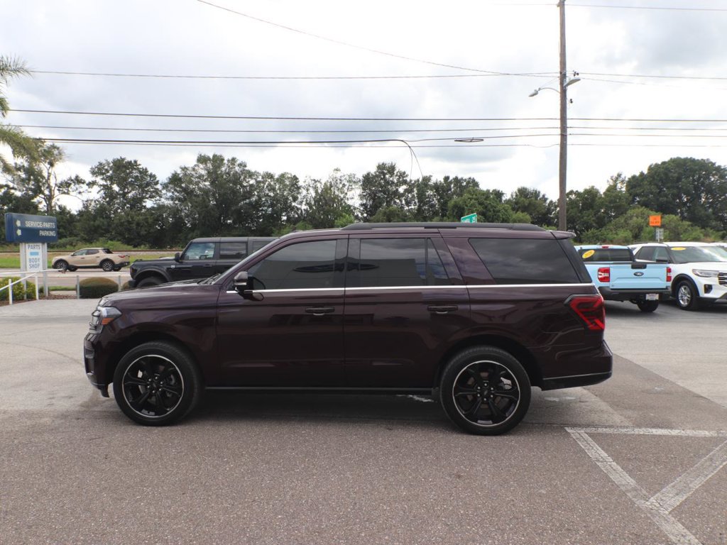 Used 2024 Ford Expedition Limited RWD image 8