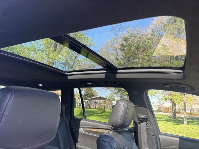 Used 2020 Cadillac XT6 Premium Luxury w/ Platinum Package AWD/4WD image 19