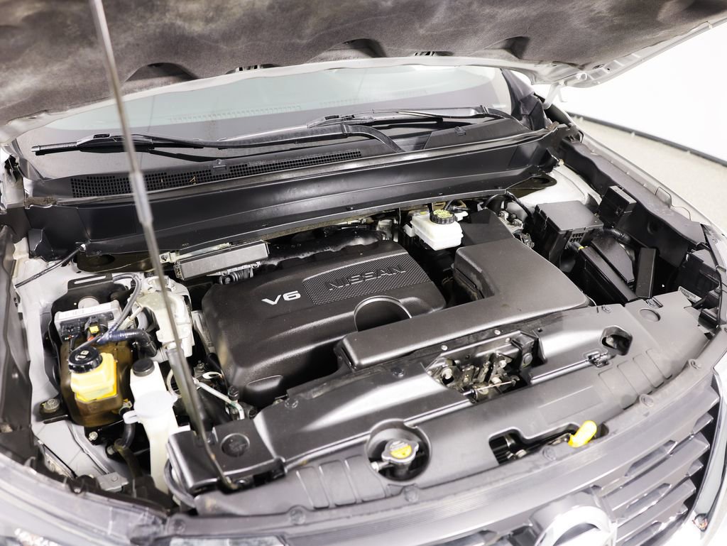 Used 2019 Nissan Pathfinder SV image 12
