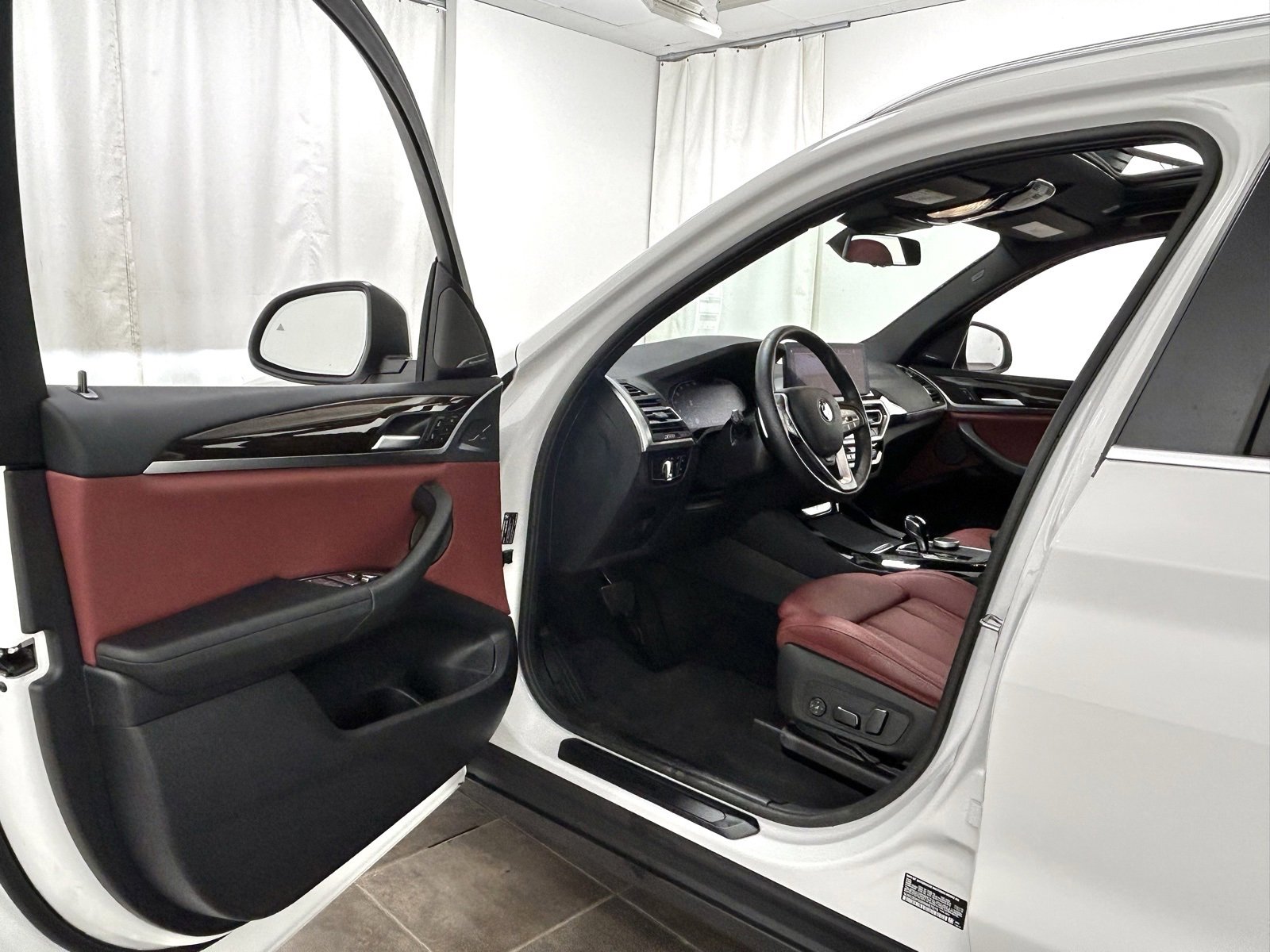 Used 2024 BMW X3 xDrive30i w/ Premium Package image 24