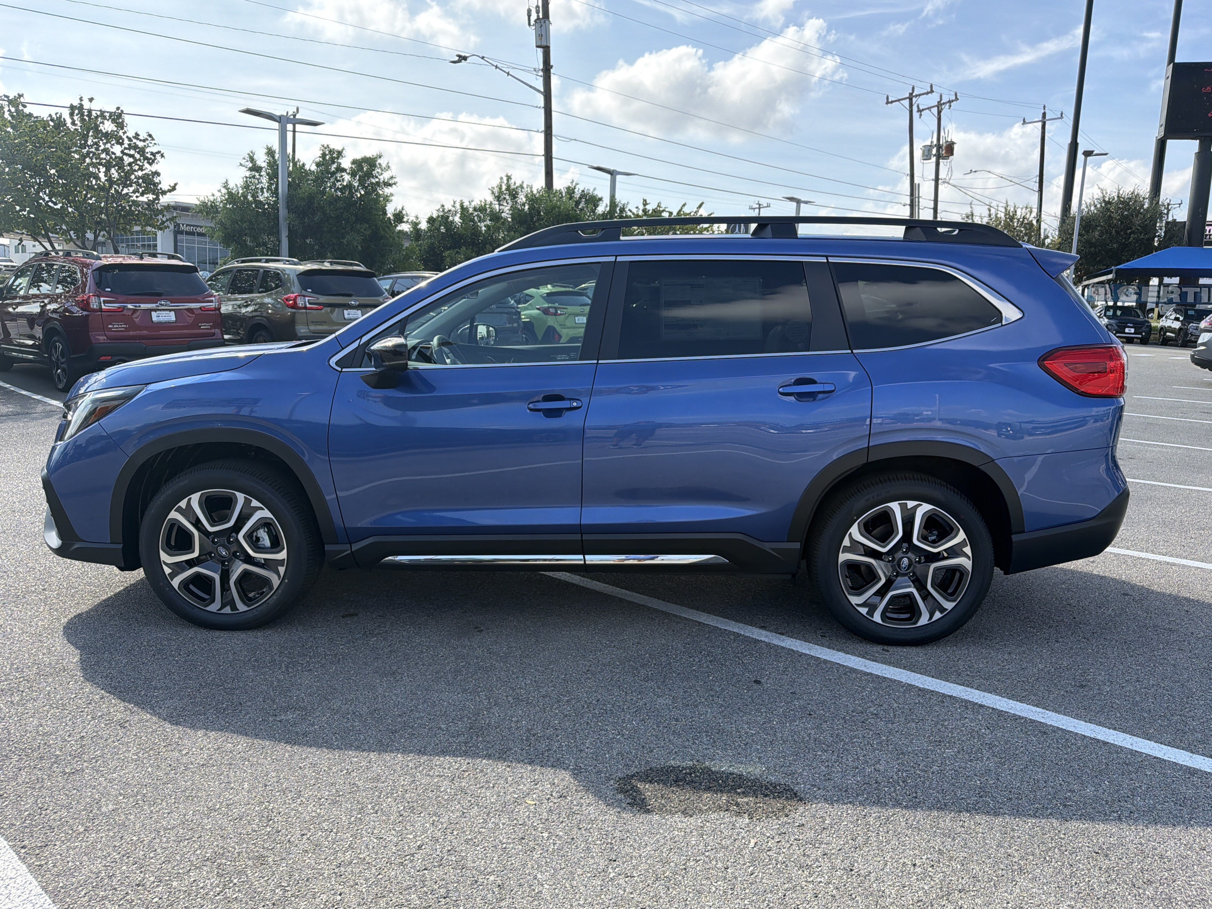 New 2027 Subaru Ascent Limited AWD/4WD image 10