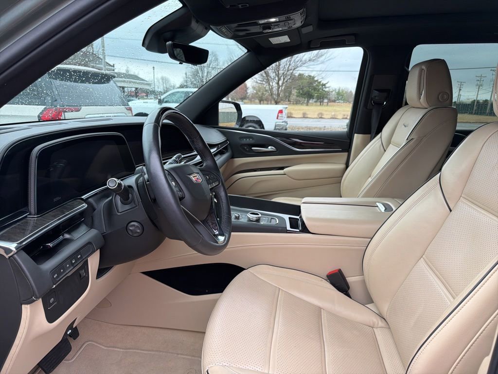 Certified 2023 Cadillac Escalade Premium Luxury image 14