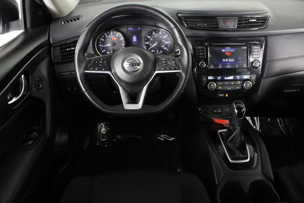 Used 2019 Nissan Rogue SV image 7