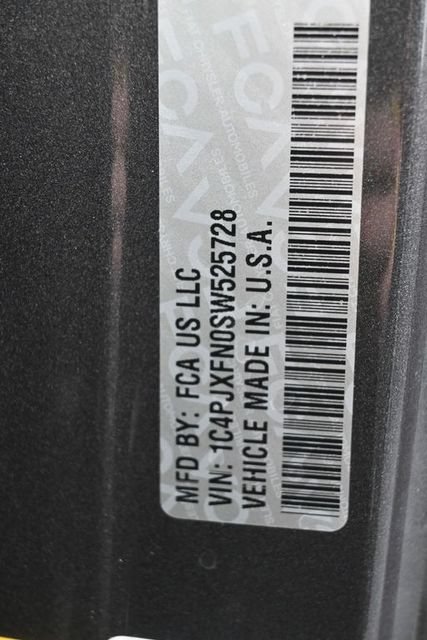 Used 2025 Jeep Wrangler Unlimited Rubicon AWD/4WD image 30