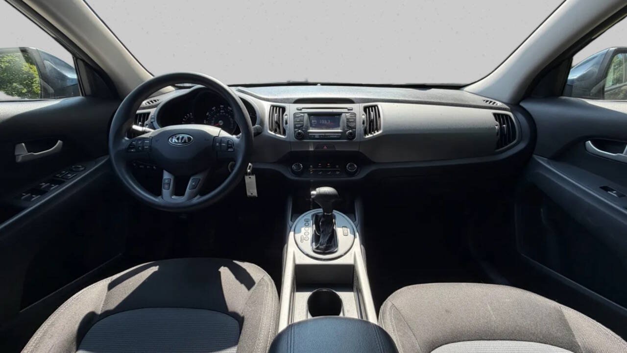 Used 2015 Kia Sportage LX AWD/4WD image 7
