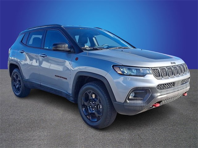 Used 2024 Jeep Compass Trailhawk w/ Trailhawk Convenience Group image 3