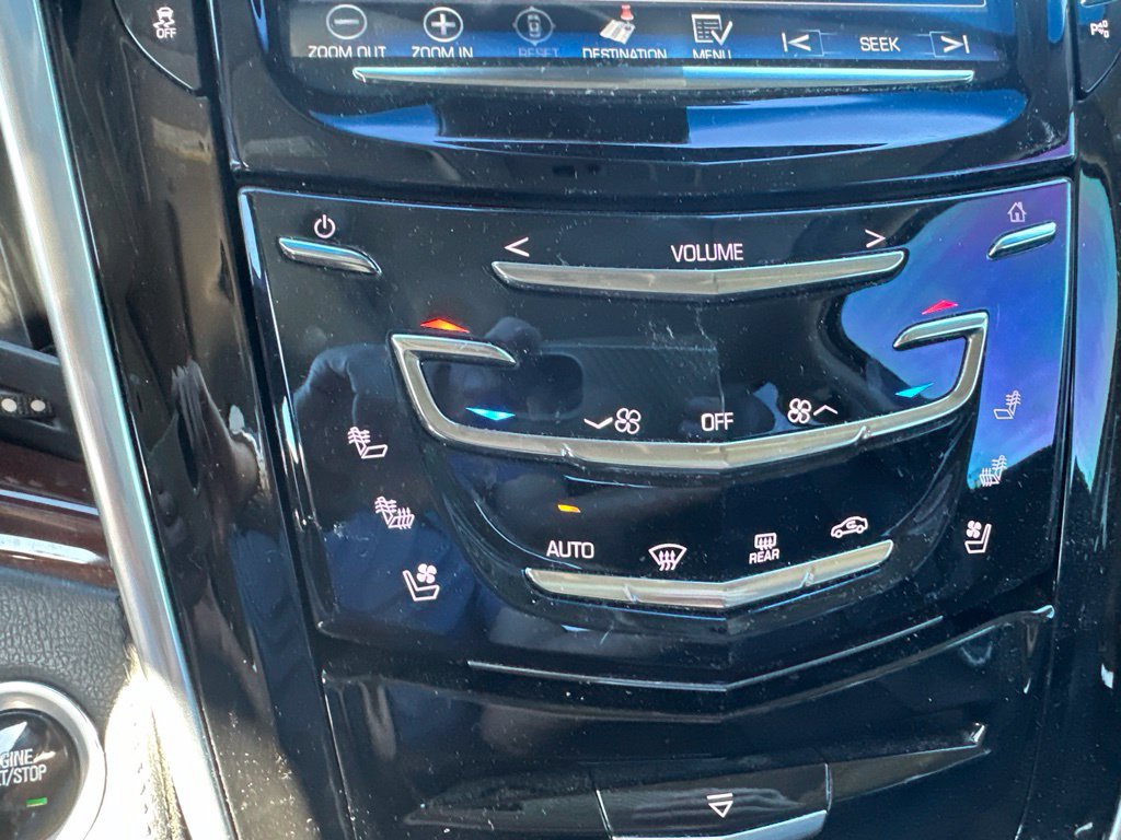 Used 2018 Cadillac Escalade ESV Luxury AWD/4WD image 20