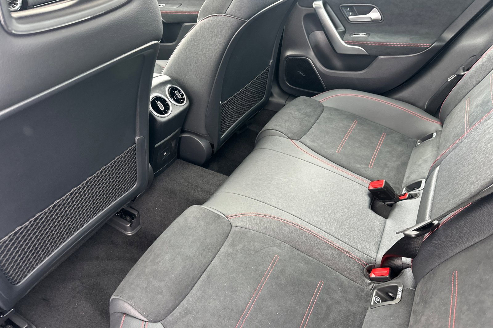 New 2025 Mercedes-Benz CLA 250 4MATIC image 12