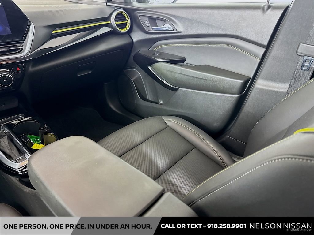 Used 2024 Chevrolet Trax ACTIV w/ Sunroof Package image 23