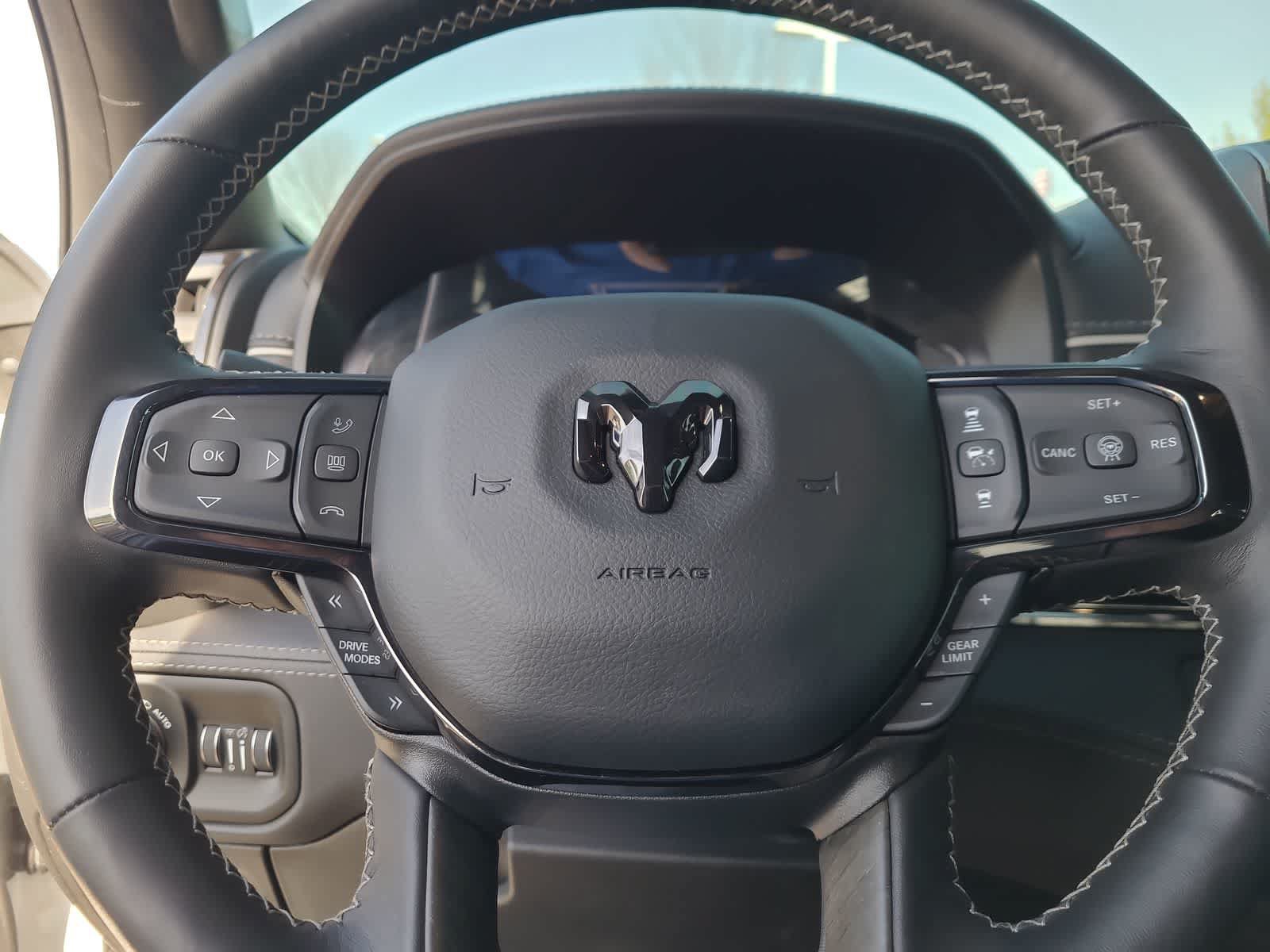 Used 2025 RAM 1500 Limited AWD/4WD image 23
