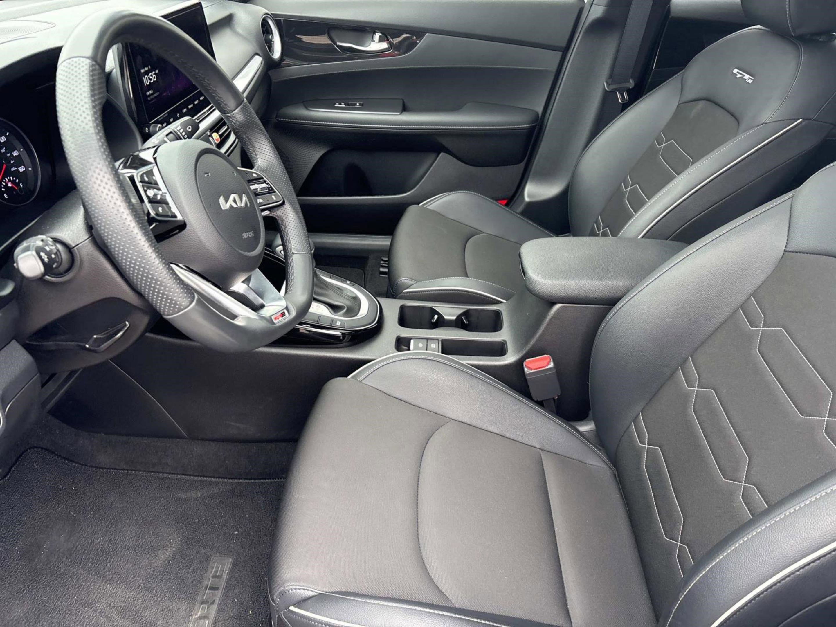 Used 2023 Kia Forte GT-Line w/ GT-Line Premium Package image 24