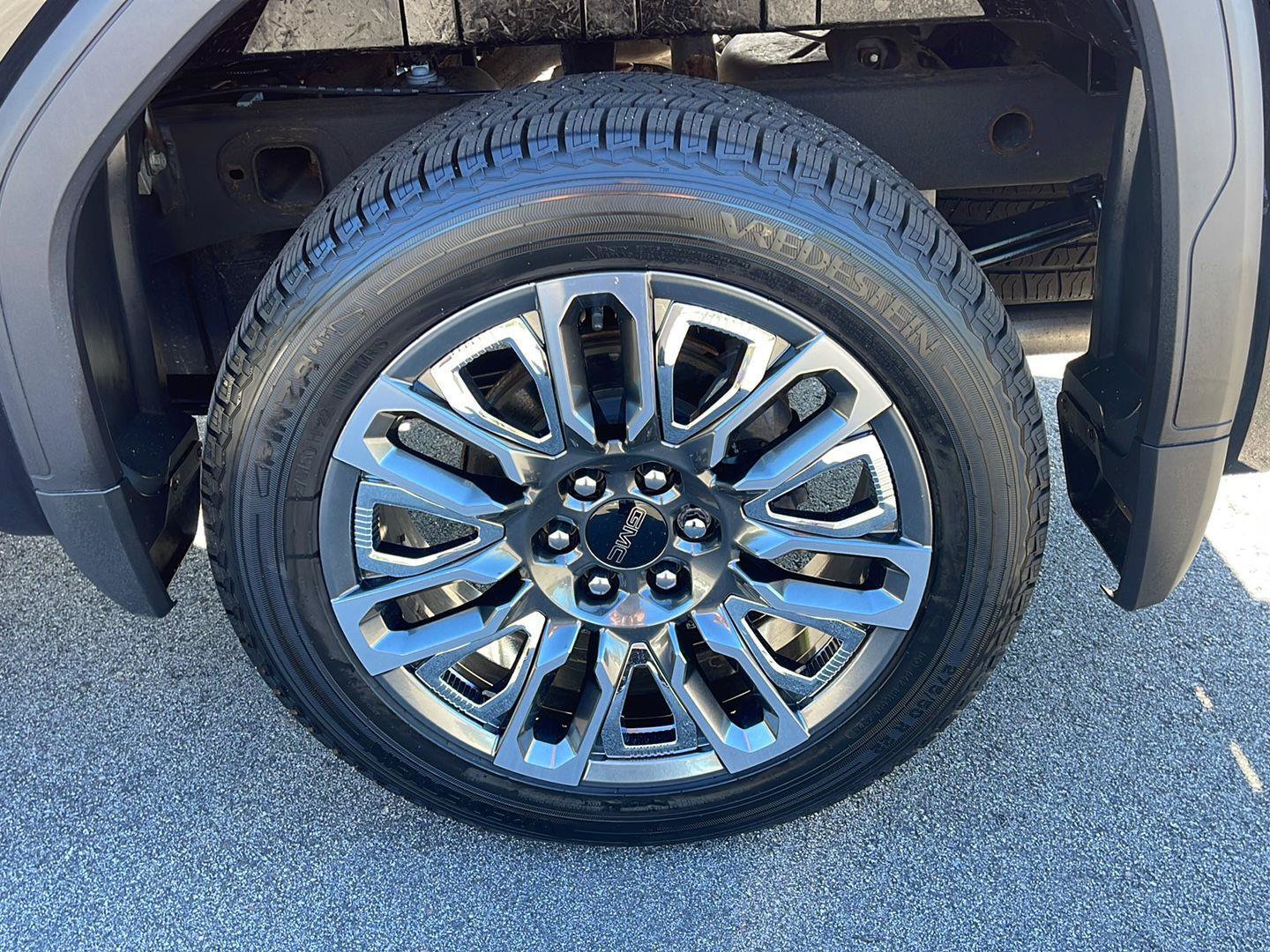 Used 2024 GMC Sierra 1500 Denali Ultimate AWD/4WD image 12