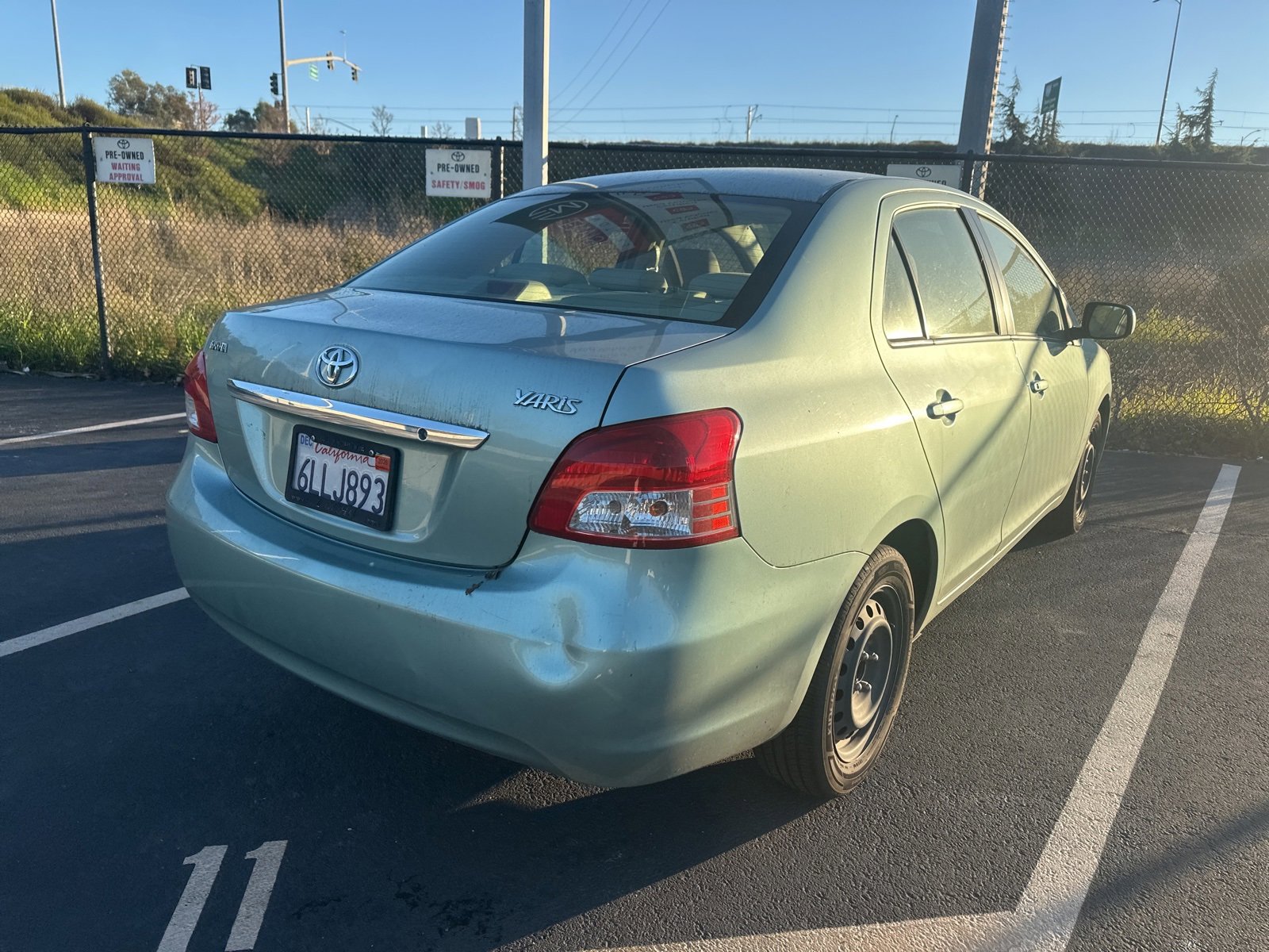 Used 2010 Toyota Yaris Sedan image 4