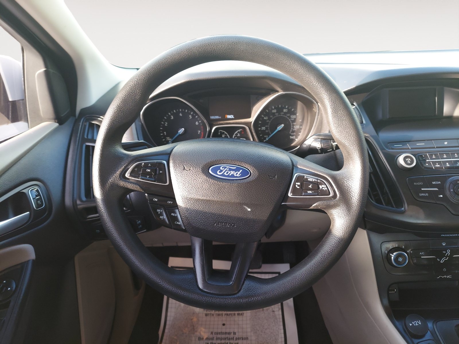 Used 2018 Ford Focus SE FWD image 15
