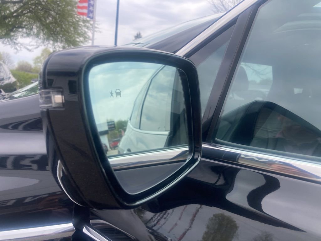 Certified 2018 Buick Enclave Premium w/ Experience Buick Package image 18