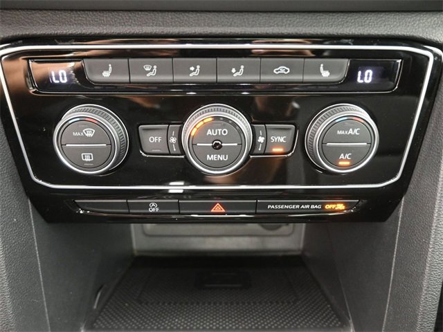 Certified 2023 Volkswagen Atlas Cross Sport SE image 4