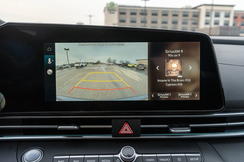 New 2025 Hyundai Elantra Limited image 35