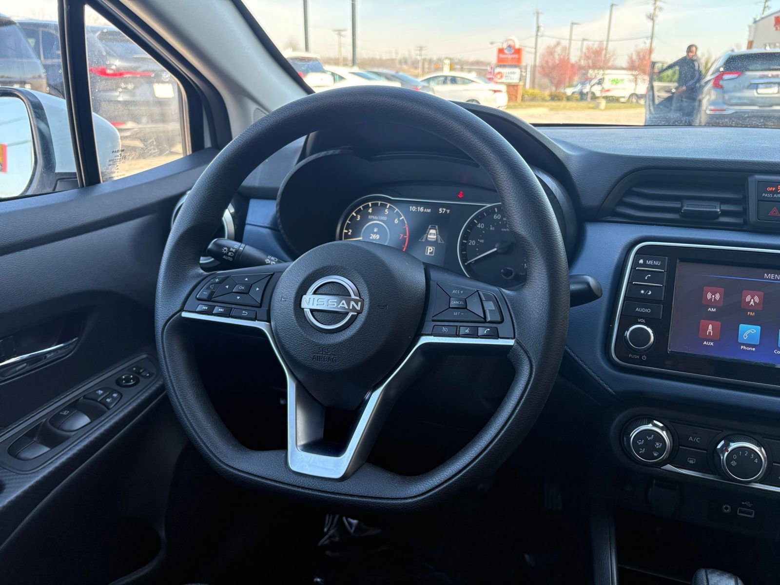 Used 2025 Nissan Versa SV image 32