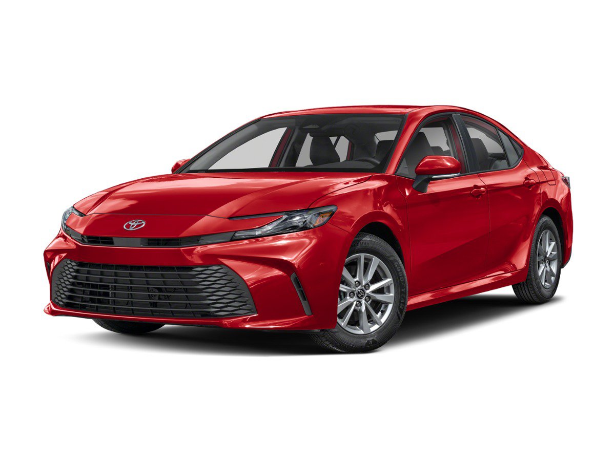 Used 2025 Toyota Camry LE FWD image 1
