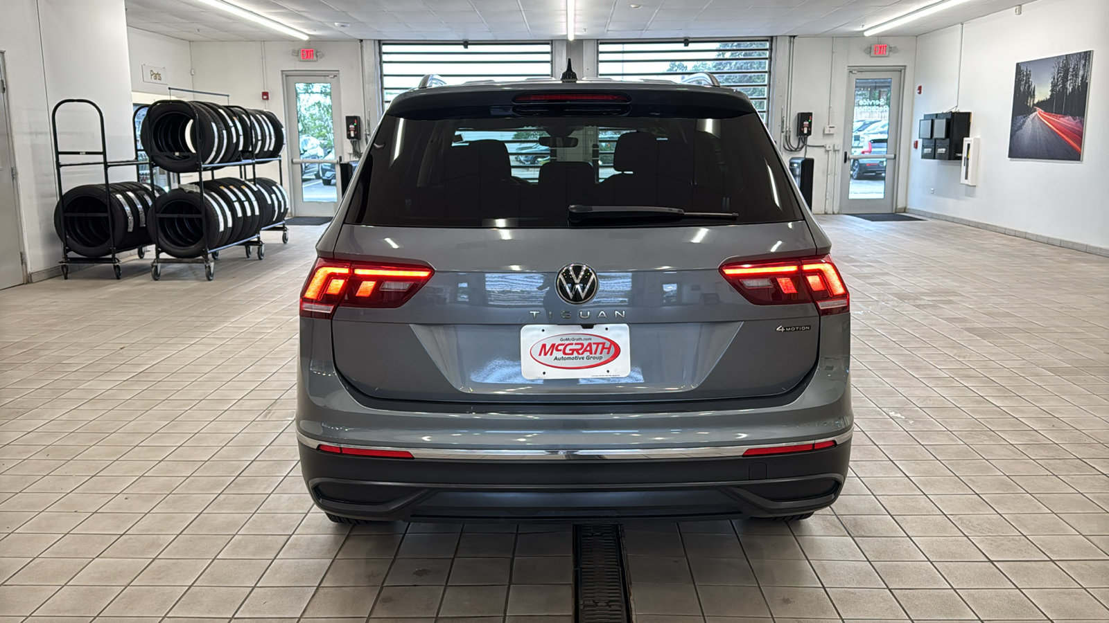 Used 2024 Volkswagen Tiguan S AWD/4WD image 6