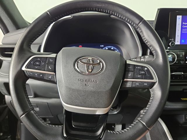 Used 2025 Toyota Highlander XSE AWD/4WD image 23