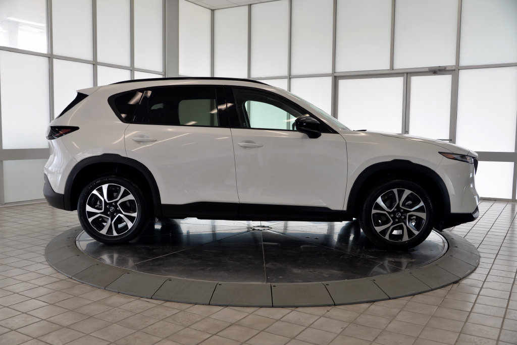 Certified 2026 MAZDA CX-5 Preferred AWD/4WD image 9