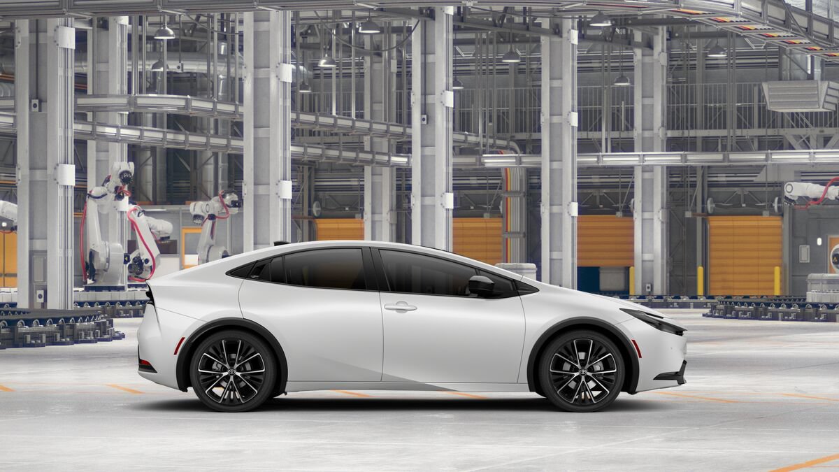 New 2026 Toyota Prius XLE FWD image 12