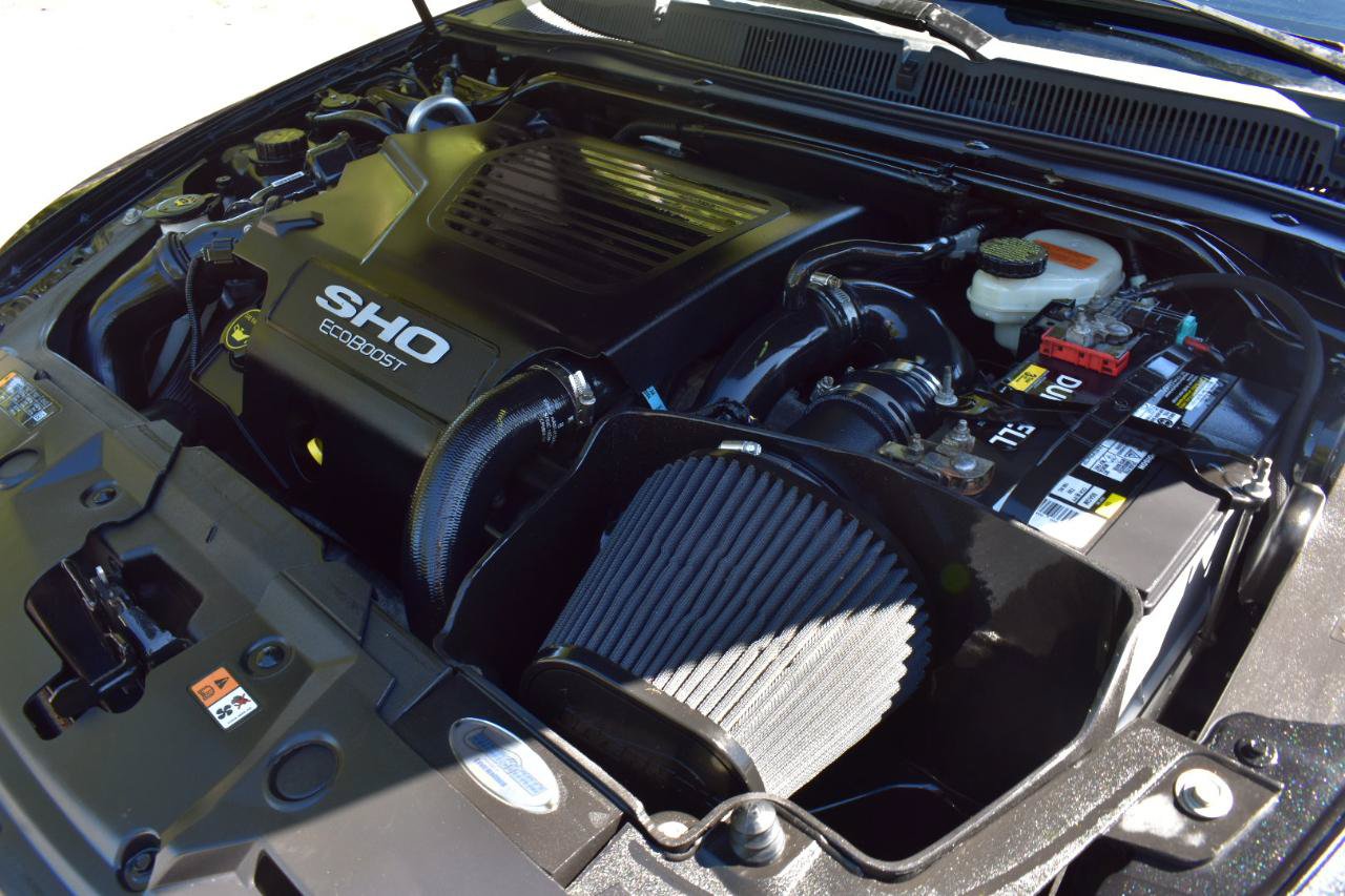 Used 2015 Ford Taurus SHO AWD/4WD image 39