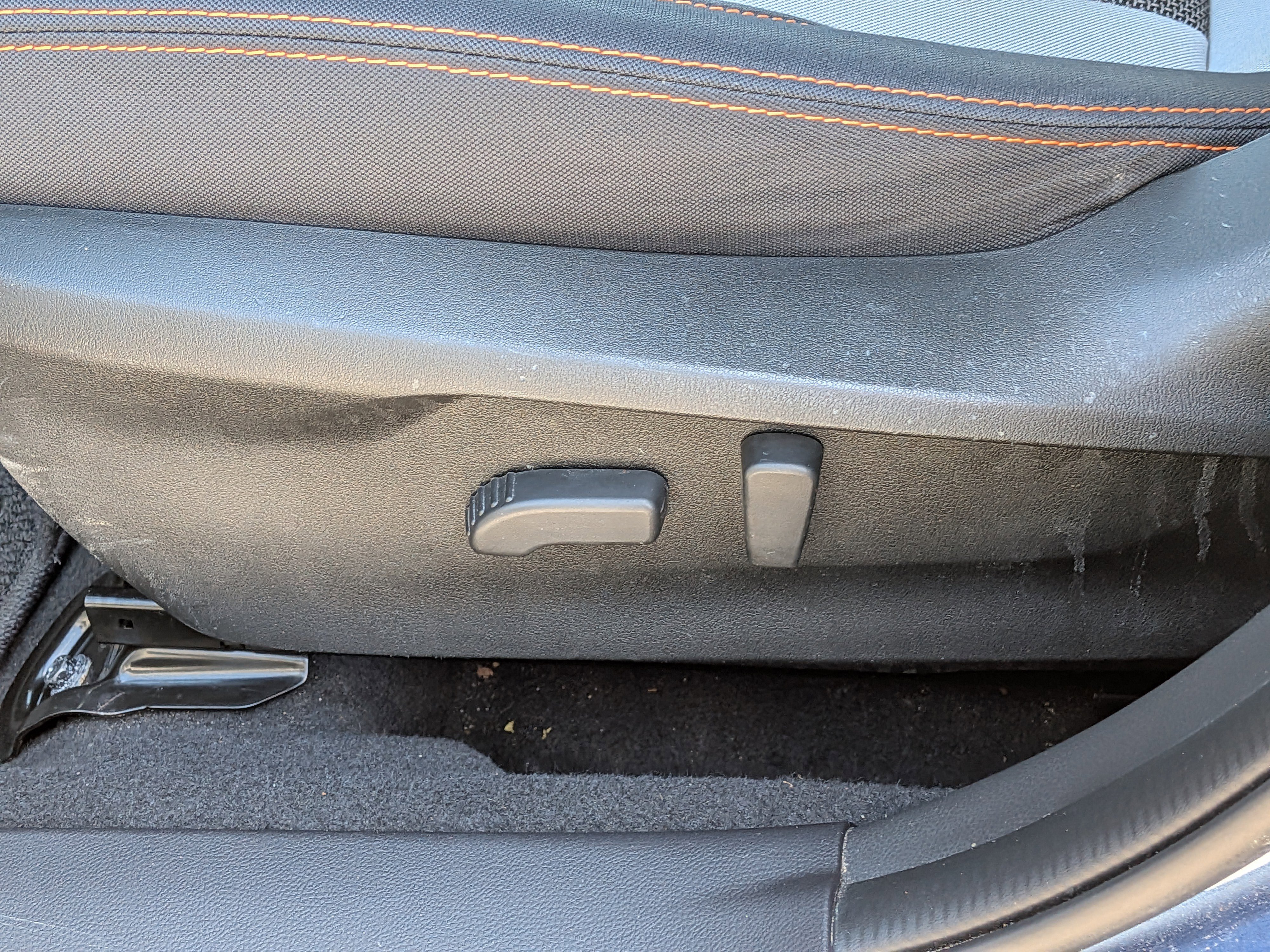 Used 2020 Subaru Crosstrek 2.0i Premium w/ Moonroof Package 2 image 20