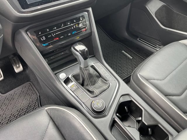 Used 2024 Volkswagen Tiguan SEL R-Line AWD/4WD image 27
