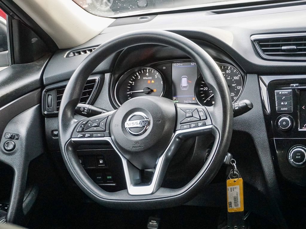 Used 2019 Nissan Rogue S image 17