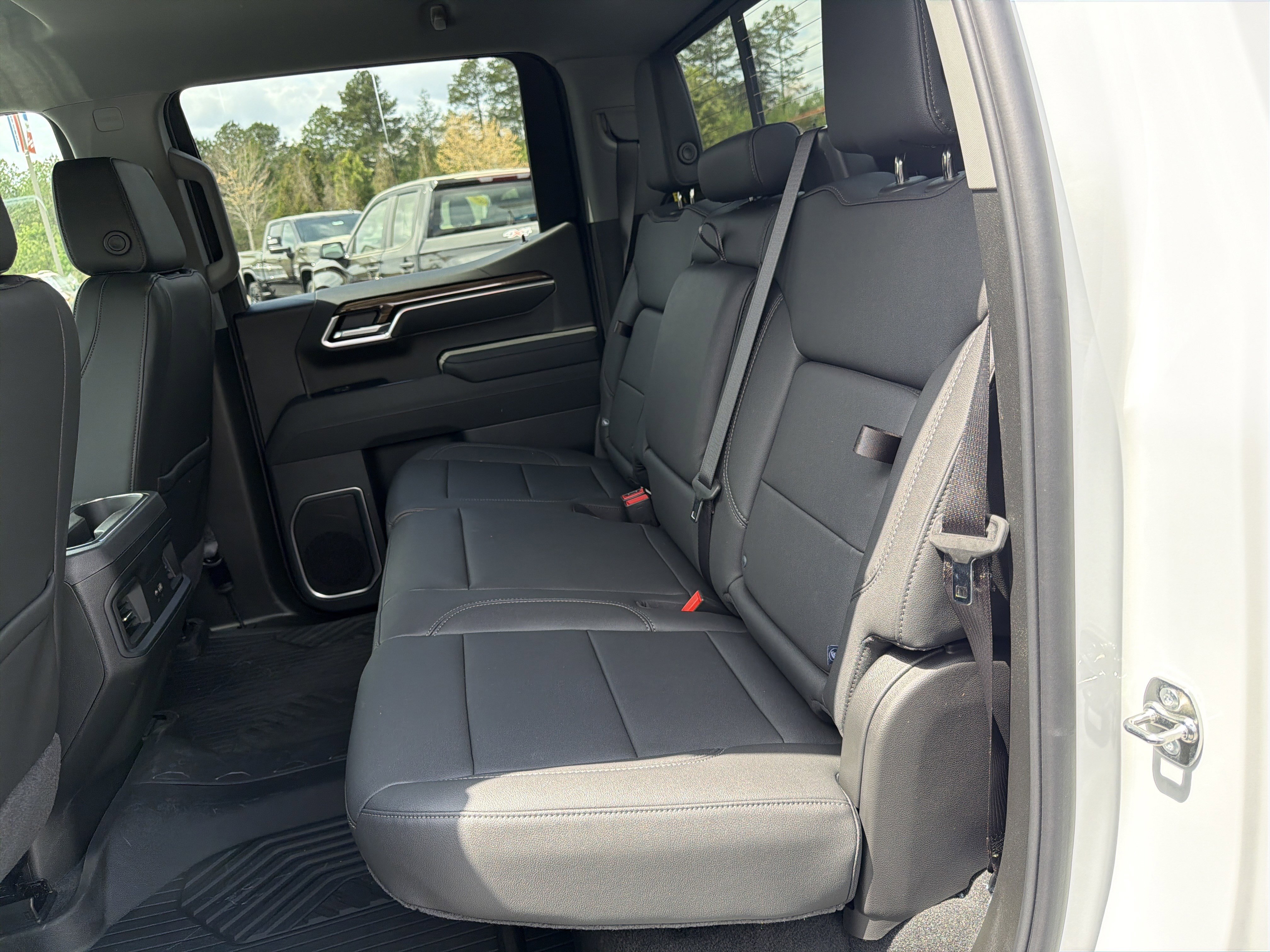 New 2026 Chevrolet Silverado 1500 LT w/ Z71 Off-Road Package image 18