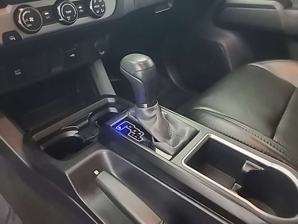 Used 2023 Toyota Tacoma SR w/ SR Convenience Package RWD image 33