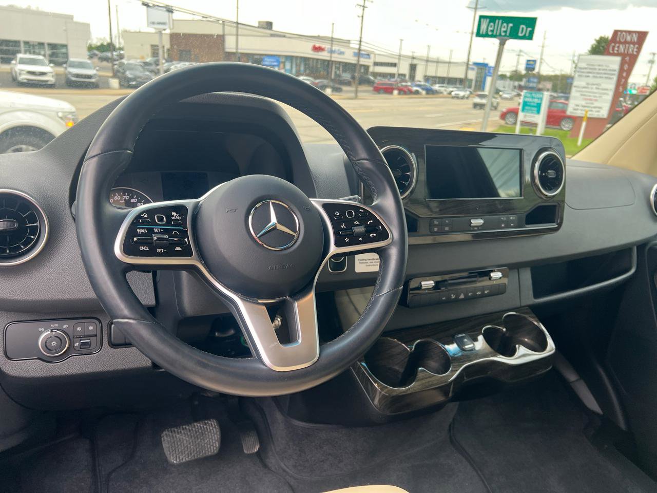 Used 2020 Mercedes-Benz Sprinter 3500 image 10