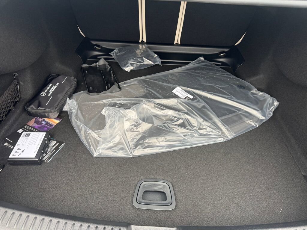 New 2026 Mercedes-Benz E 350 4MATIC Sedan image 18