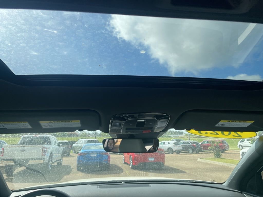 Certified 2025 Hyundai Santa Cruz Limited image 17