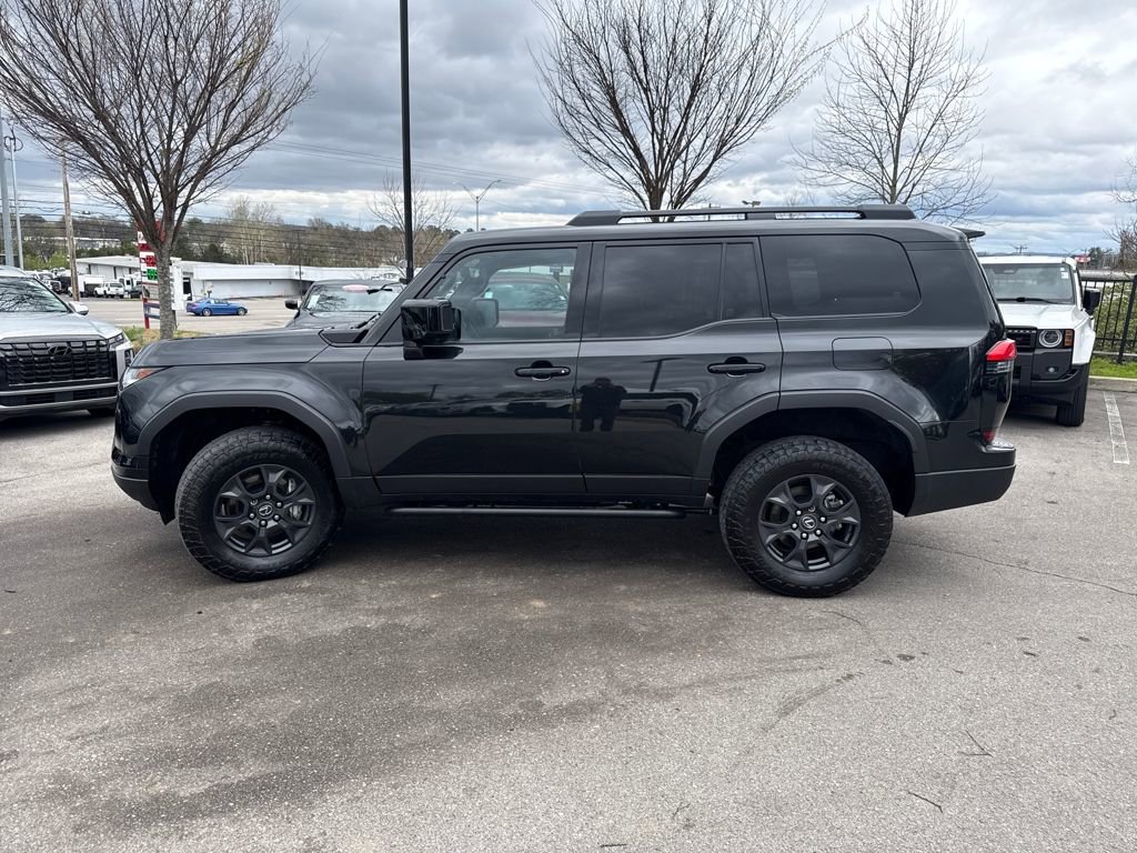 Used 2024 Lexus GX 550 AWD/4WD image 4