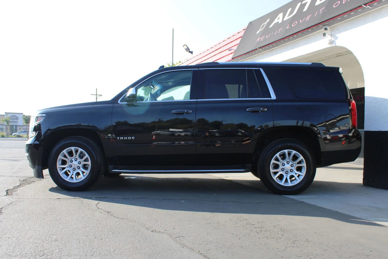 Used 2018 Chevrolet Tahoe Premier image 11