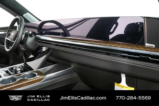 Used 2026 Cadillac Escalade ESV Platinum Sport AWD/4WD image 25