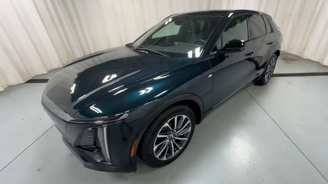 Certified 2024 Cadillac Lyriq Sport AWD/4WD image 4