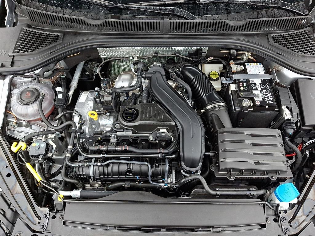 Certified 2025 Volkswagen Jetta SEL image 29