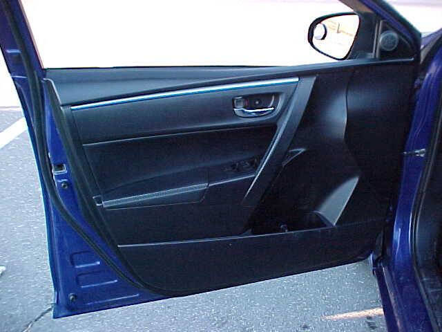 Used 2015 Toyota Corolla S image 15