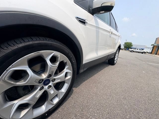 Used 2016 Ford Escape Titanium w/ Equipment Group 301A FWD image 15