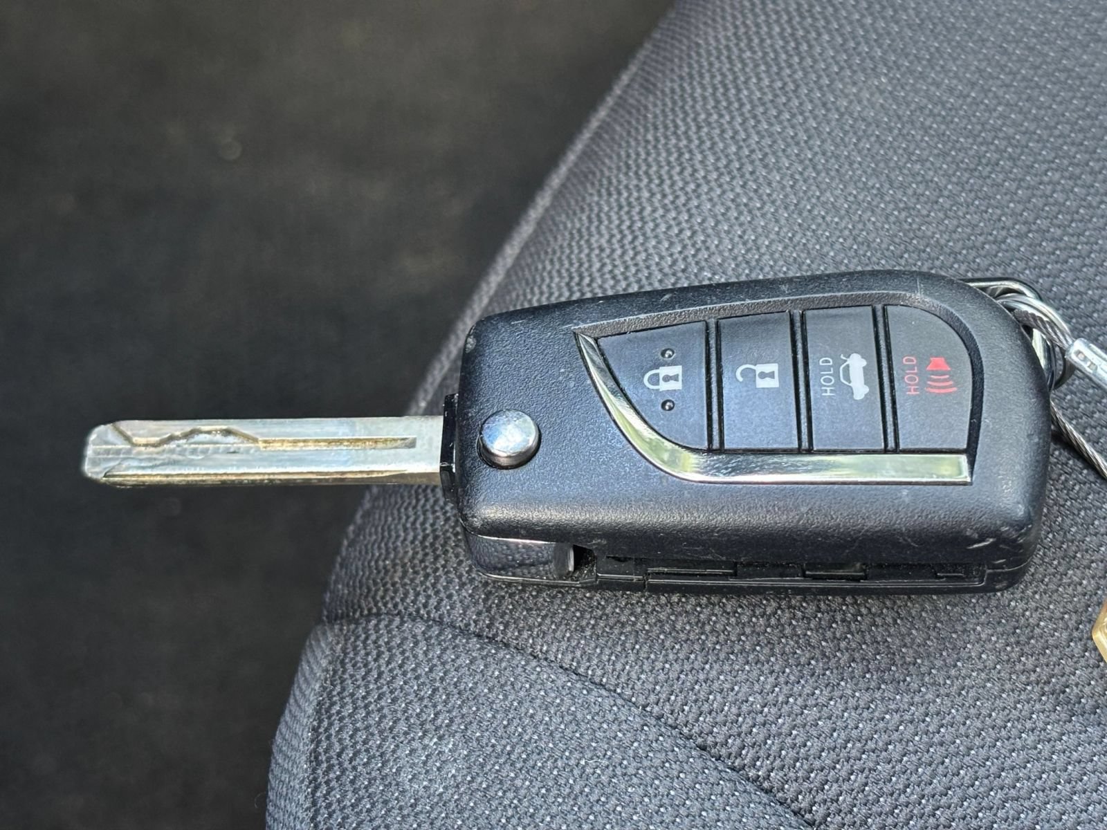 Used 2025 Toyota Corolla LE FWD image 21