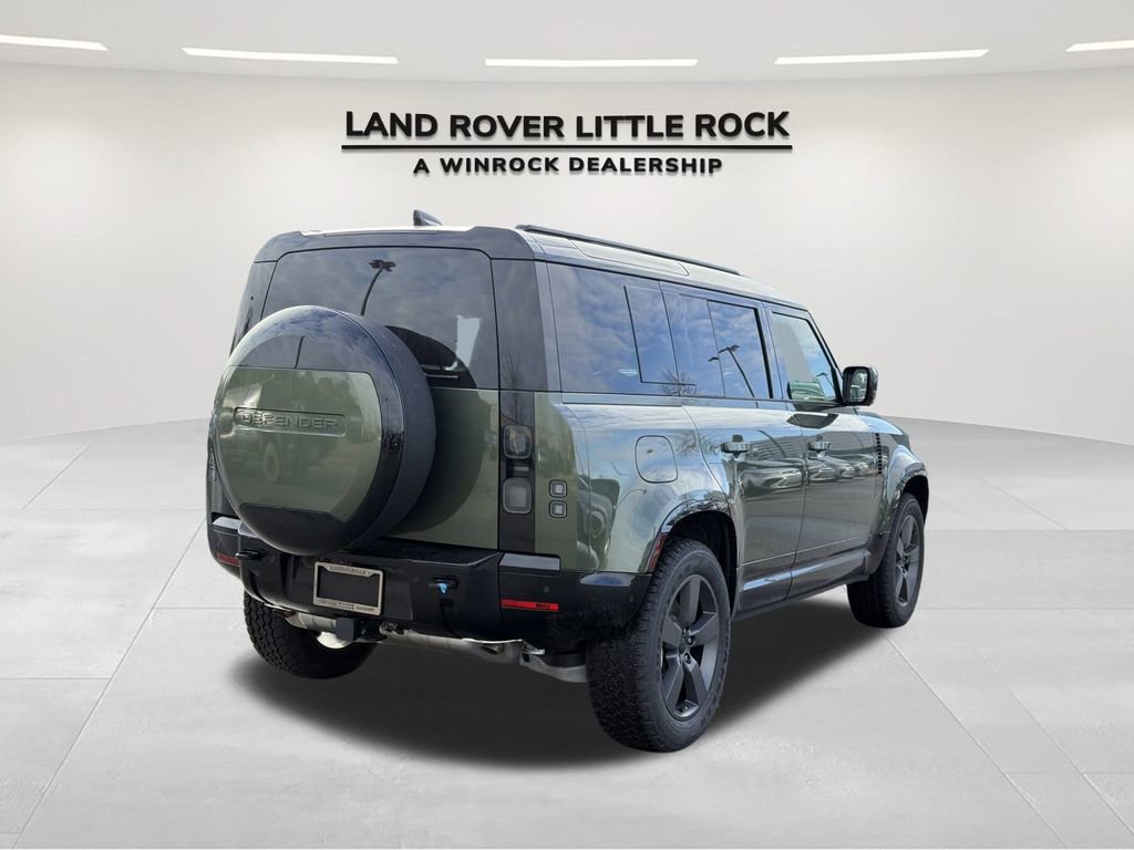 New 2026 Land Rover Defender 110 X-Dynamic SE image 2