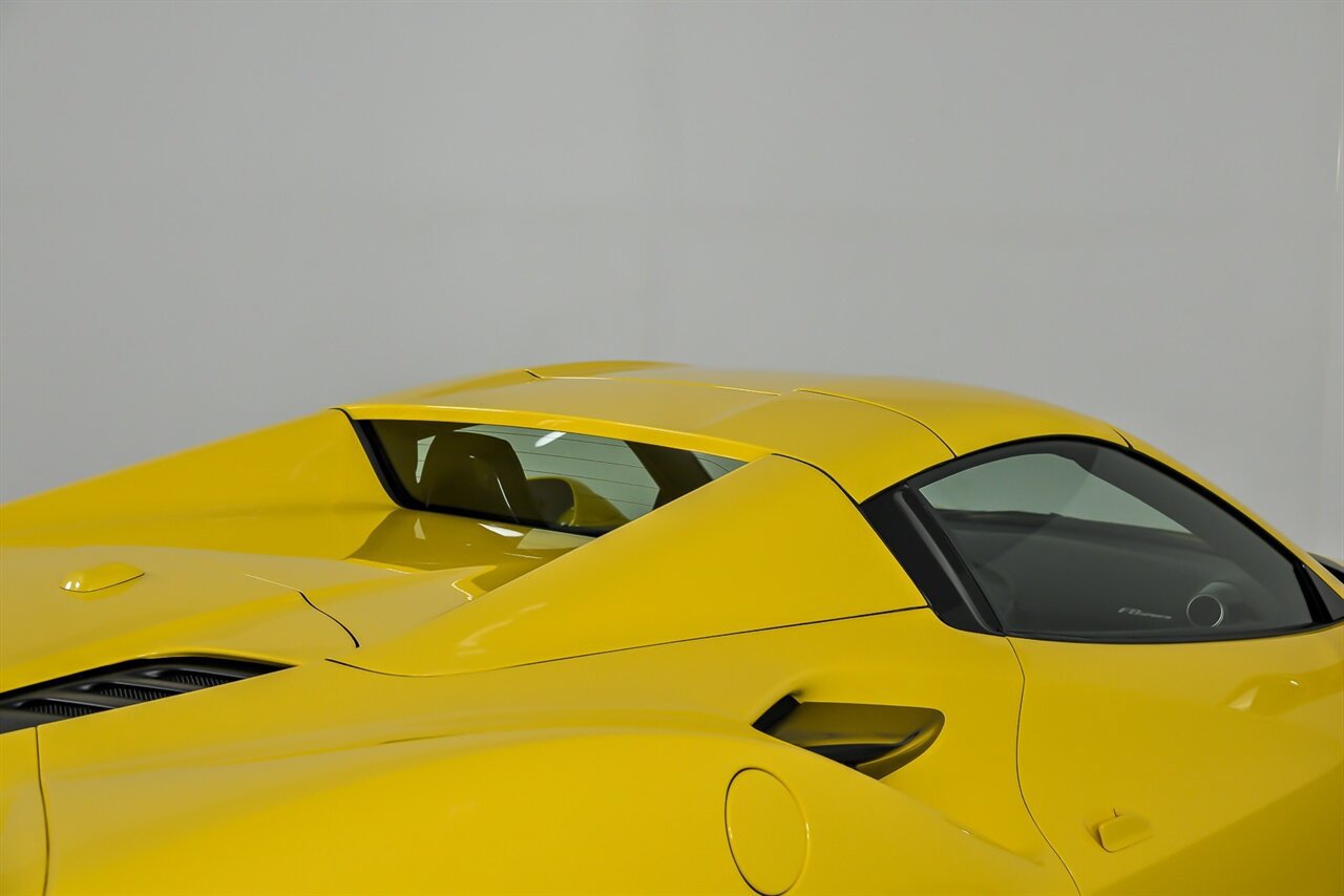 Used 2021 Ferrari F8 Tributo RWD image 17