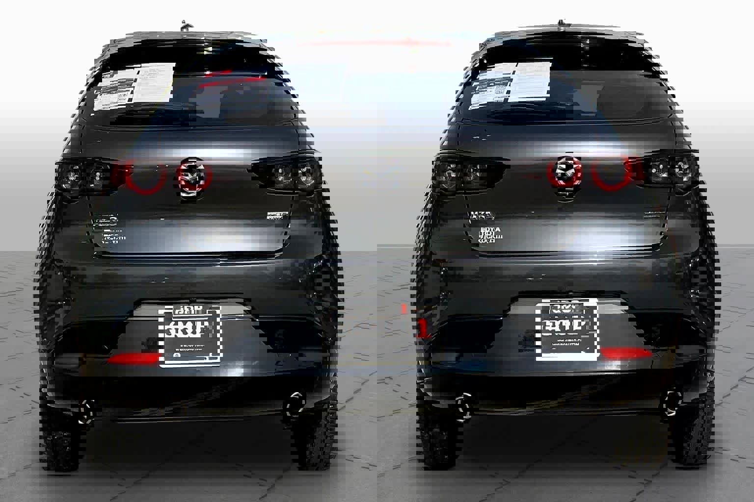 Used 2020 MAZDA MAZDA3 Hatchback w/ Premium Package FWD image 5