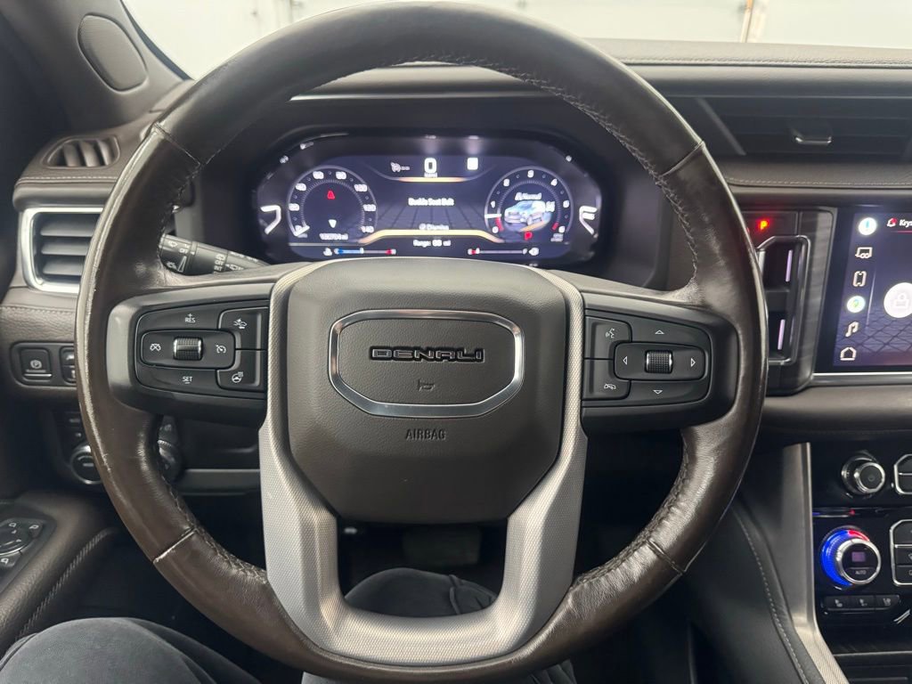 Used 2022 GMC Yukon XL Denali image 13