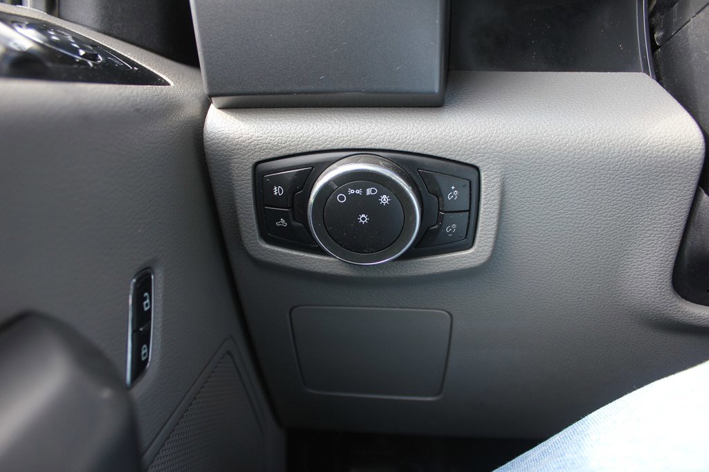 Used 2017 Ford F150 XLT w/ Trailer Tow Package image 17