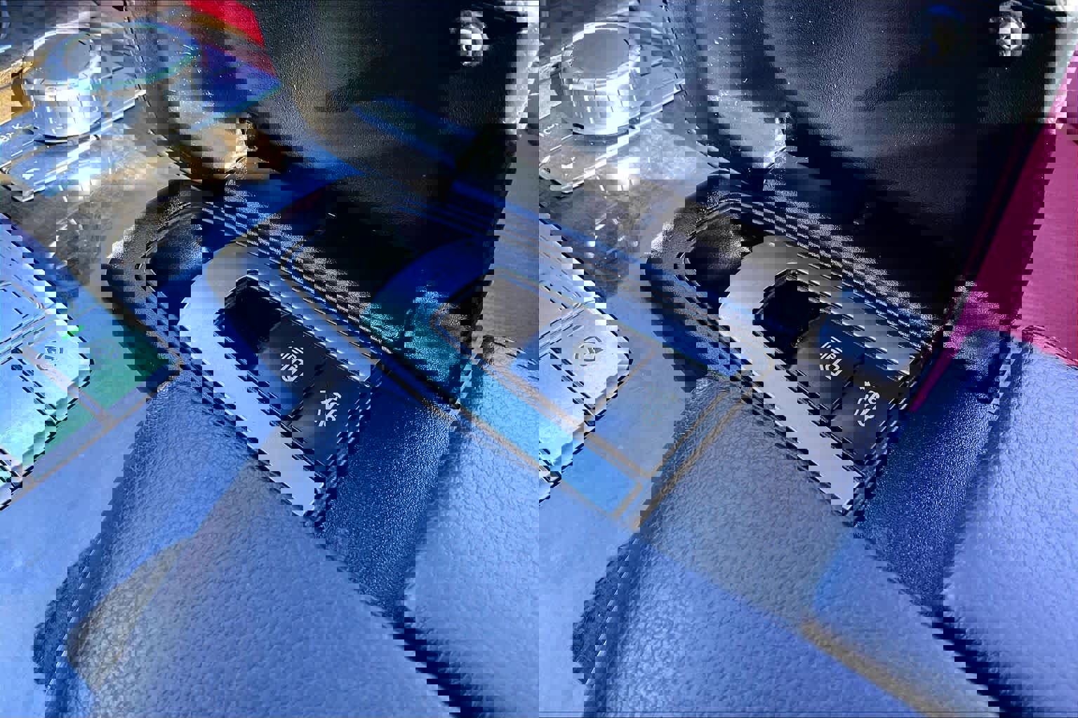 Used 2016 Mercedes-Benz SL 550 image 30